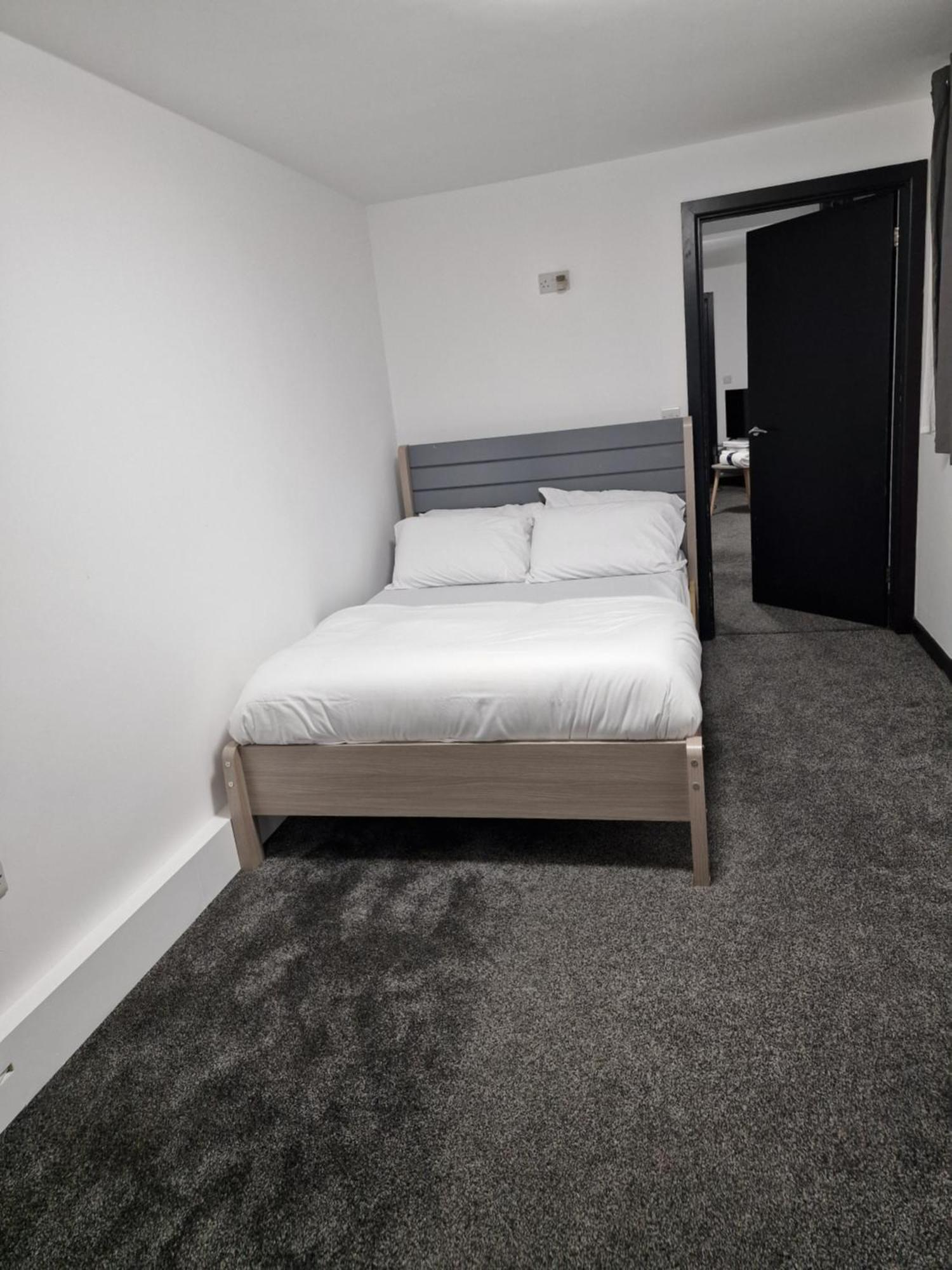 Ckb Flat- Comfort, Cosy, And Secure! Codsall Bagian luar foto